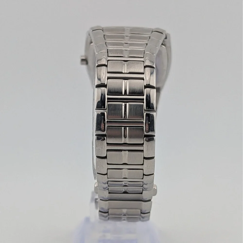 Citizen Eco-Drive E111-S049385 Tonneau Black Dial SS Men's Watch Box Papers